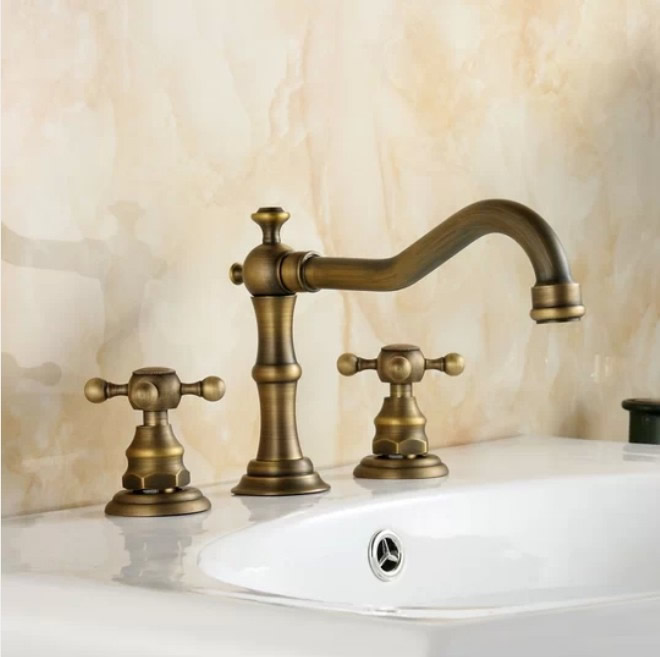 Classic Widespread Bathroom Sink Tap - Antique Brass Finish T0477B Classic Widespread Bathroom Sink Tap - Antique Brass Finish T0477B