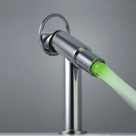 Contemporary Single Handle Chrome Centerset LED Bathroom Sink Tap - T0618F Contemporary Single Handle Chrome Centerset LED Bathroom Sink Tap - T0618F