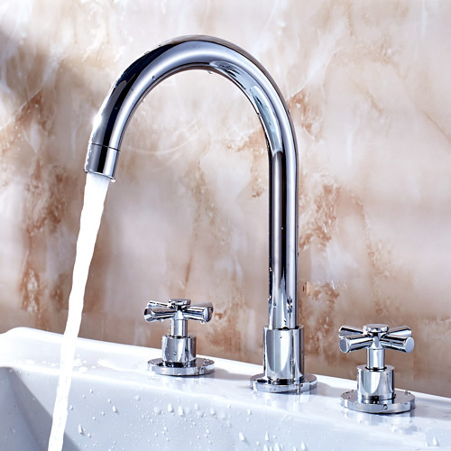 Classic Brass Bathroom Sink Tap Widespread T0772 Classic Brass Bathroom Sink Tap Widespread T0772
