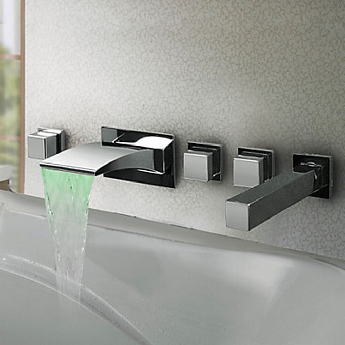 Thermochromic Contemporary Chrome Finish LED Waterfall Bathroom Tub Tap T8043 Thermochromic Contemporary Chrome Finish LED Waterfall Bathroom Tub Tap T8043