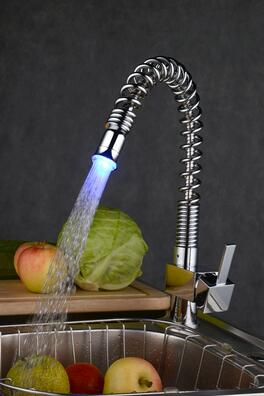 Single Handle Chrome Centerset Pull-out Kitchen Tap (T0781S) Single Handle Chrome Centerset Pull-out Kitchen Tap (T0781S)