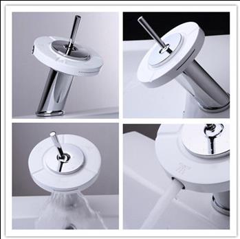 New Three Kinds Water Outlet 360° Rotation Waterfall Mixer Brass Bathroom Tap T1025F New Three Kinds Water Outlet 360° Rotation Waterfall Mixer Brass Bathroom Tap T1025F