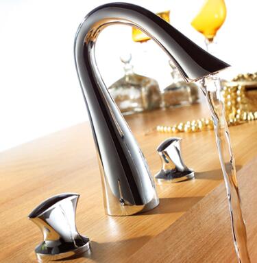 Widespread Contemporary Chrome Three Holes Two Handles Bathroom Sink Tap T6040B Widespread Contemporary Chrome Three Holes Two Handles Bathroom Sink Tap T6040B